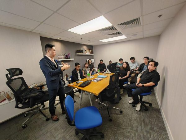 gallery-2025-10-24-0030